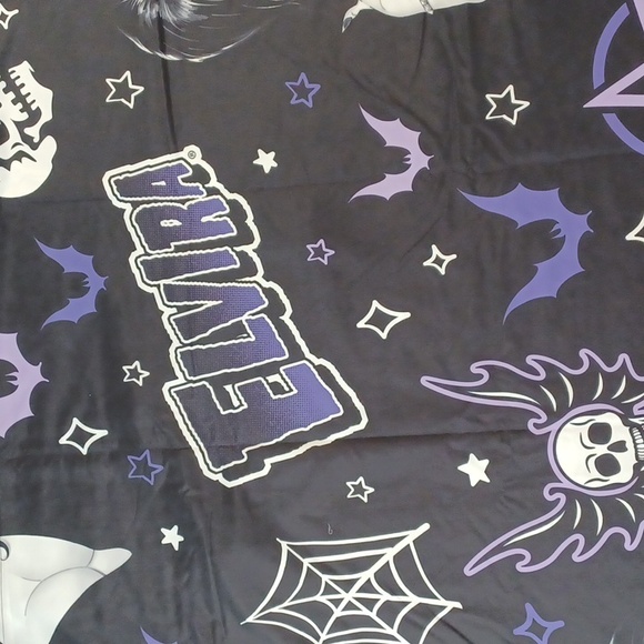 DOLLSKILL IN COLLABORATION *ELVIRA SHEET SET* FULL/QUEEN BLACK/PURPLE GRAPHICS - Picture 5 of 8